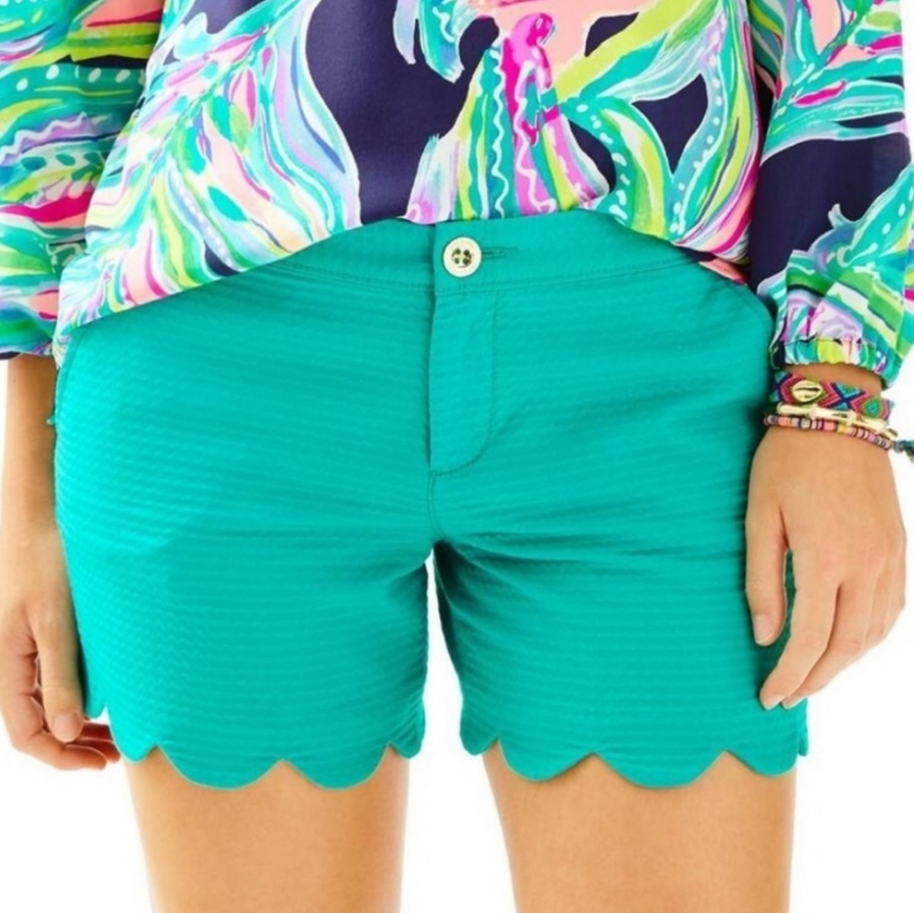 Lilly Pulitzer Wave Buttercup 5" Shorts - 2